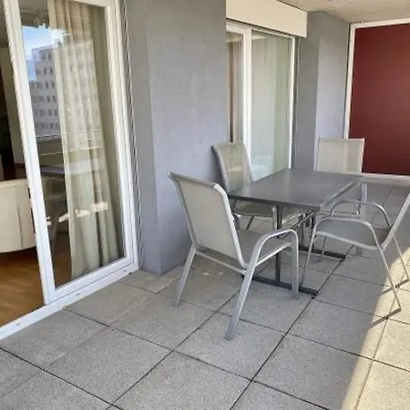 Comfortable, Sunny, Quiet, Good Location! Апартаменты Лозанна